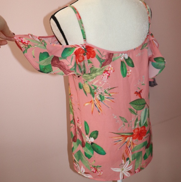 Express Coral Floral off the shoulder top - Picture 5 of 8